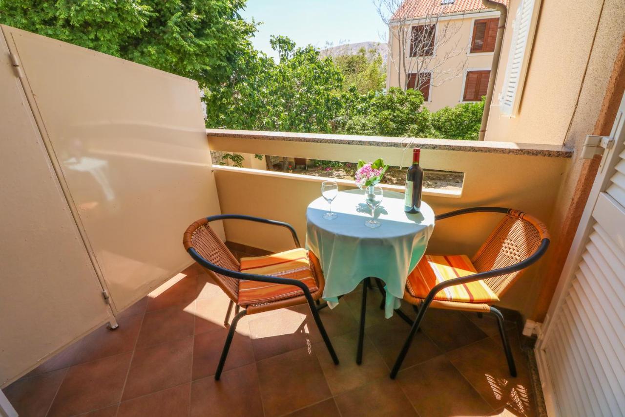 Double Rooms With Terrace Tomica Baška Exterior foto