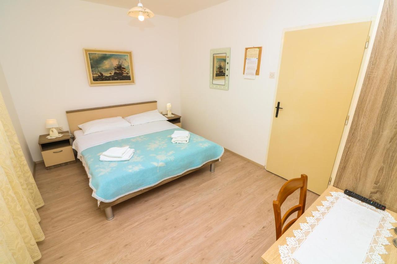 Double Rooms With Terrace Tomica Baška Exterior foto